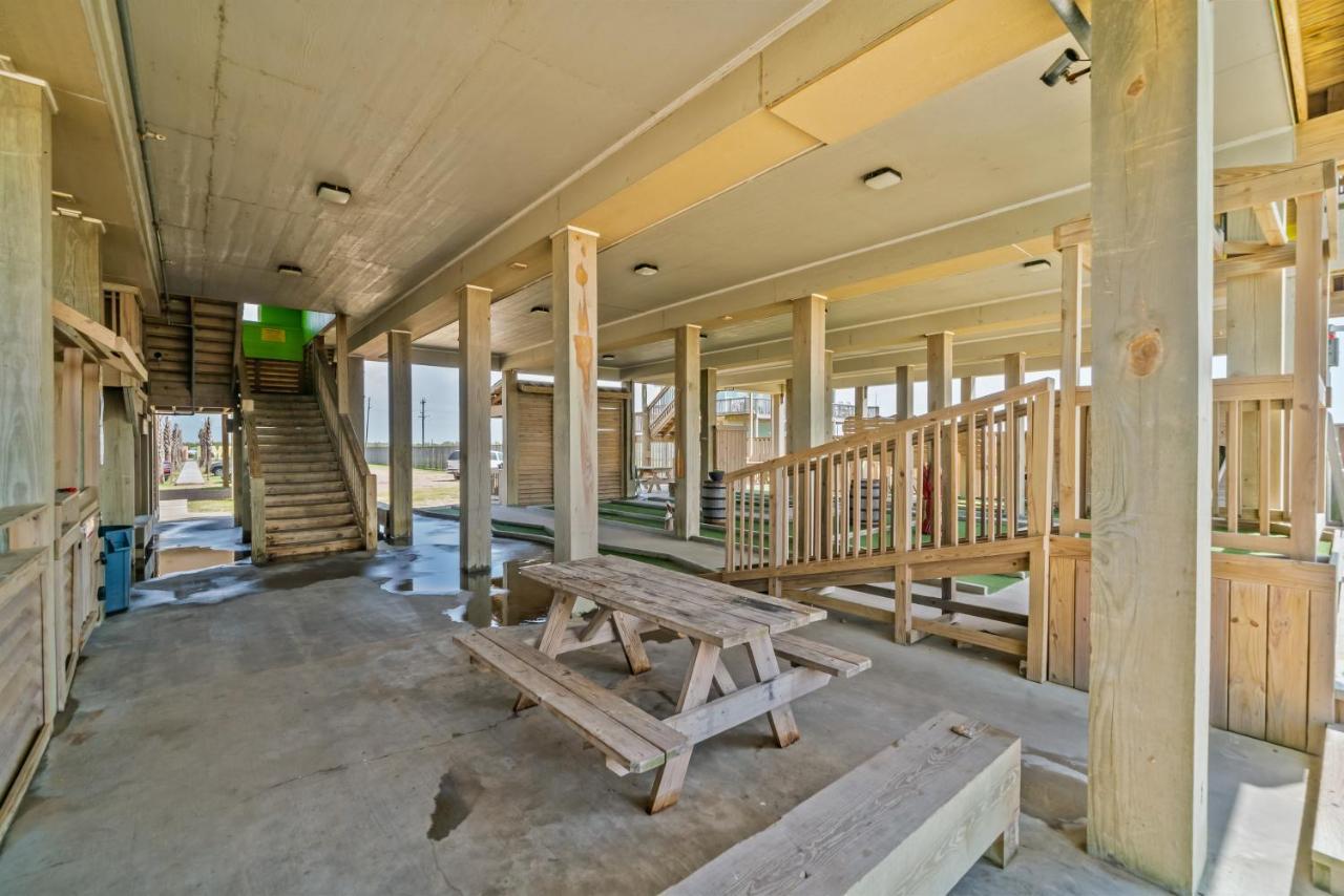 Boardwalk Resort - Crystal Beach Bolivar Peninsula Exterior photo