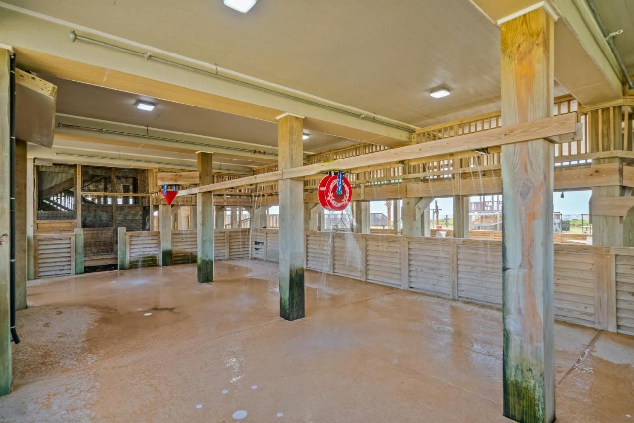 Boardwalk Resort - Crystal Beach Bolivar Peninsula Exterior photo