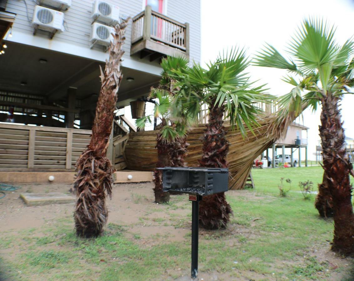 Boardwalk Resort - Crystal Beach Bolivar Peninsula Exterior photo