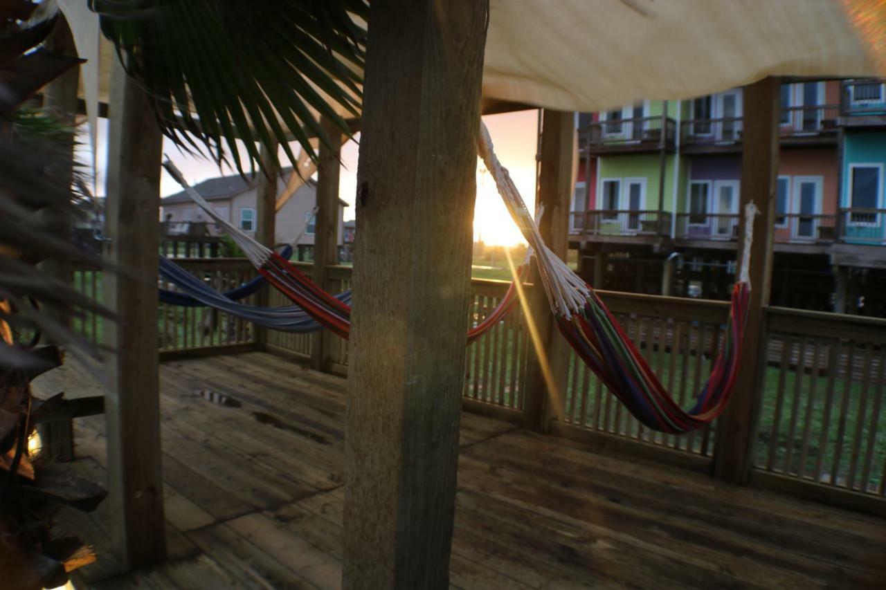 Boardwalk Resort - Crystal Beach Bolivar Peninsula Exterior photo