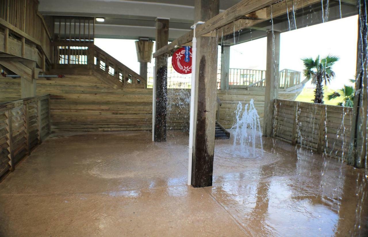 Boardwalk Resort - Crystal Beach Bolivar Peninsula Exterior photo